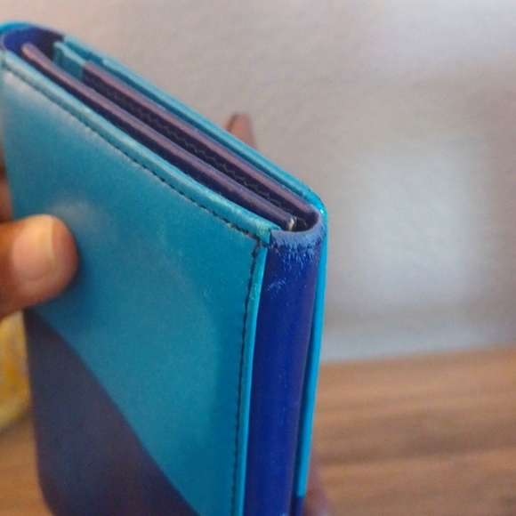 Vintage Yves Saint laurent Two-tone Bi-Fold Wallet - Picture 4 of 15